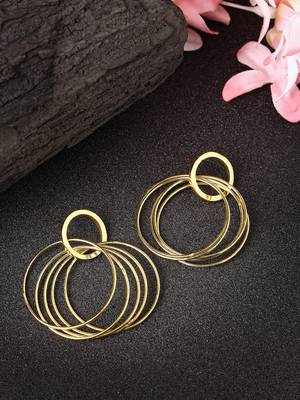 Women golden linked round circle attached drop earrings 1