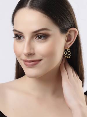 Women gold-plated contemporary half hoop earrings 3