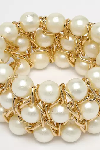 Women white beaded elasticated bracelet