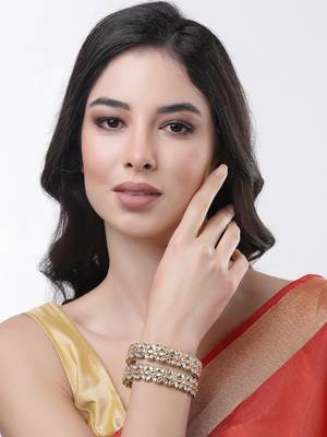 Women set of 2 gold plated kundan studded bangles 3