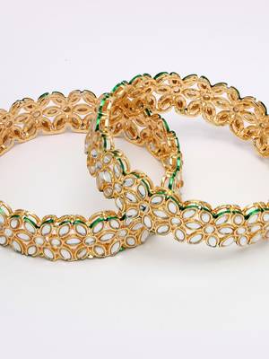 Women set of 2 gold plated kundan studded bangles 5