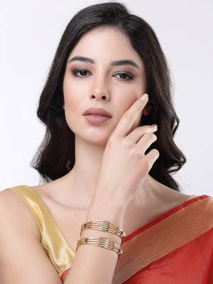 Women set of 2 gold plated studded bangles 3