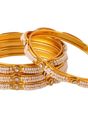 Women's set of 4 gold-plated traditional pearls beaded bangles 4