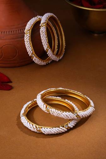 Women set of 2 gold-plated traditional pearls beaded bangles