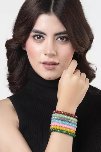 Unisex set of 7 artificial beads elasticated bracelet