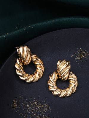 Women gold toned circular drop earrings 1