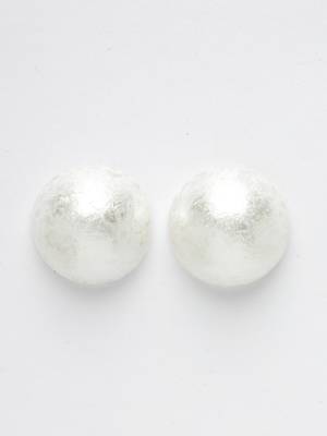 Women's white circular studs earrings 5