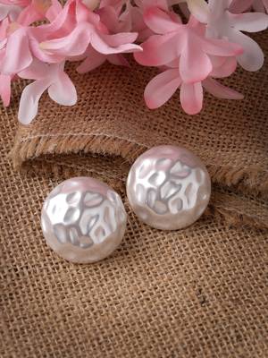 Women white circular studs earrings 1