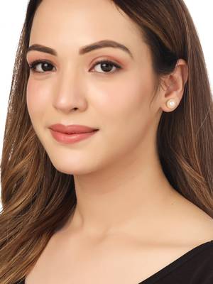 Women pearl studded studs earrings 1