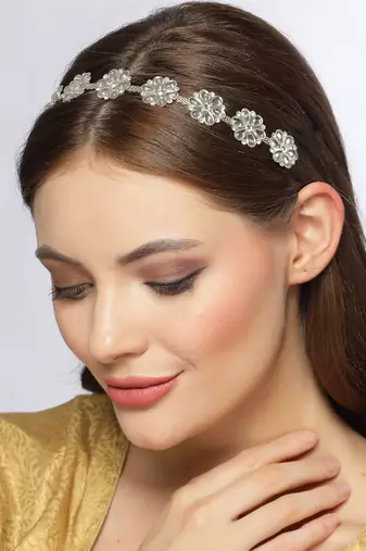 Women's rhodium-plated traditional trending matha patti
