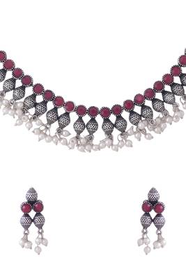 Women silver-plated stone studded oxidised silver jewellery set 4