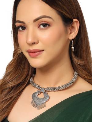 Women silver toned oxidised jewellery set 2