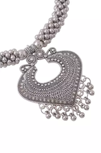 Women silver toned oxidised jewellery set