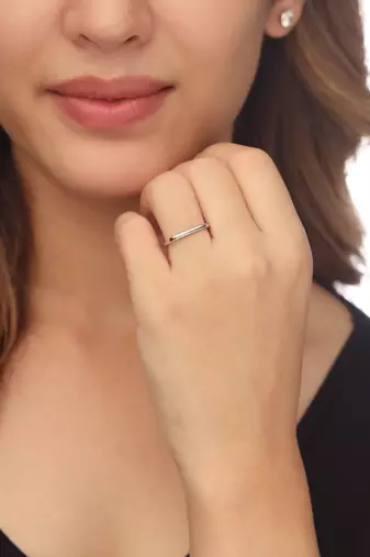 Women's silver-plated rectangular stylish ring