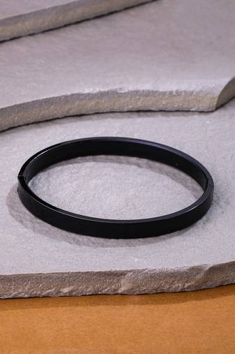 Men's black metal interlock kada bracelet