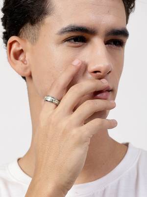 Men's rhodium-plated silver-toned stainless steel finger ring 2