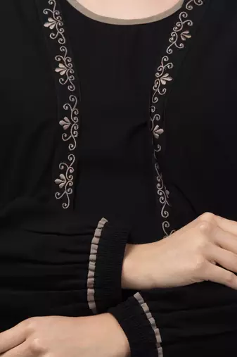 Women stylish traditional embroidered Muslim wear abaya shrug with belt black