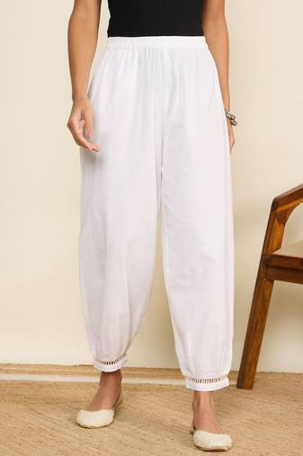 Winered women white pant with gathers and lace detailing