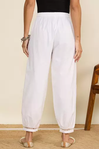 Winered women white pant with gathers and lace detailing