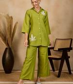 Winered woman solid green leaf embroidery co-ord set