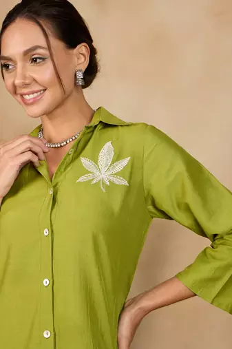 Winered woman solid green leaf embroidery co-ord set
