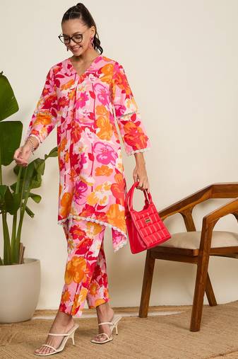 Winered woman pink floral print scalloped aymmetric hem co-ord set