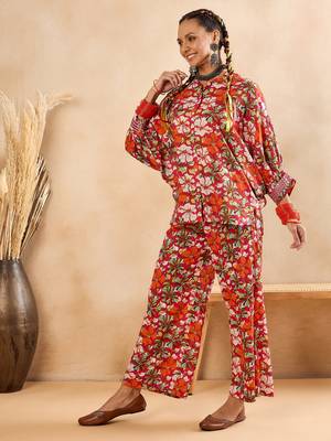 Winered woman pink floral print oversized collar shirt co-ord set 4