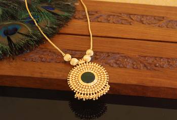 Kerala traditional palakka necklace 2