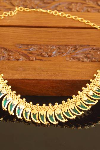 Kerala style gold plated palakka necklace