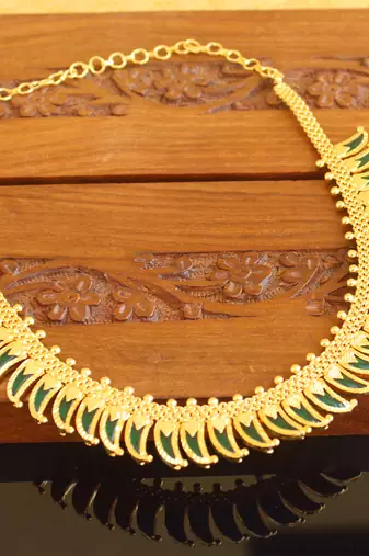 Kerala style gold plated palakka necklace