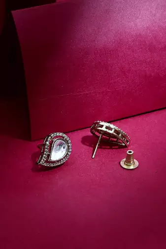 Pearl Shaped Earring