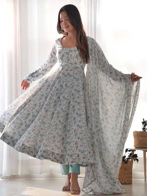 Fusionic black  ethnic-suits with dupatta 3
