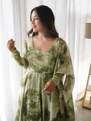 Green floral printed organza dress with dupatta 4