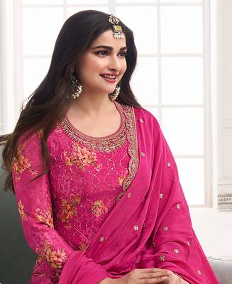 Prachi Desai's Elegant Rani Pink Floral Printed Straight Suit Set For Women Pakistani Style 2