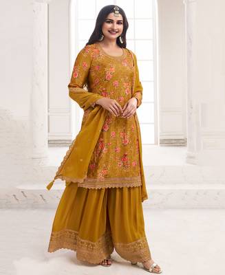 Prachi Desai's Elegant Yellow Floral Printed Straight Suit Set For Women Pakistani Style 1
