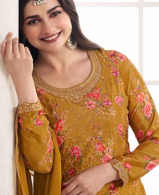 Prachi Desai's Elegant Yellow Floral Printed Straight Suit Set For Women Pakistani Style 2