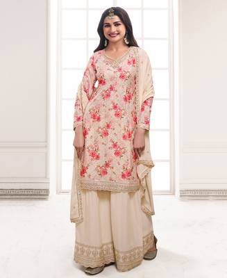 Prachi Desai's Elegant White Floral Printed Straight Suit Set For Women Pakistani Style 1