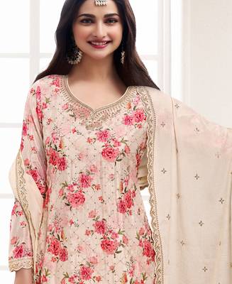 Prachi Desai's Elegant White Floral Printed Straight Suit Set For Women Pakistani Style 2