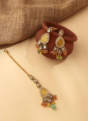 Multicolored Necklace Set with Earrings and Maang Tikka 3