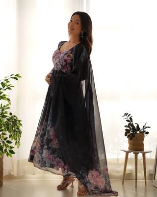 Fusionic black  ethnic-suits with dupatta 2