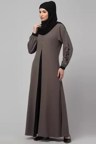 Women style traditional  abaya