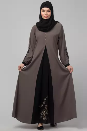 Women style traditional  abaya