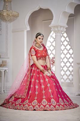Glamorous Pink Colour Classy Embroidered Partywear Ethnic Lehenga 4