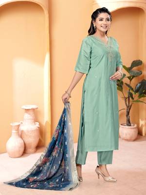 Green Embroidered Viscose Semi_Stitched Pant Party Wear Salwarsuit 4