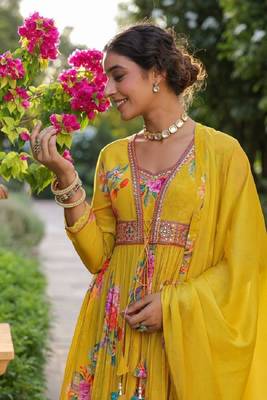 Yellow Embroidered Chiffon Semi_Stitched Pant Party Wear Salwarsuit 2