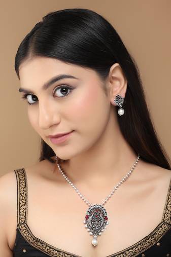 Mansiyaorange german silver oxidized floral motif chain pendant with earrings