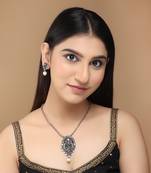 Mansiyaorange german silver oxidized floral motif chain pendant with earrings