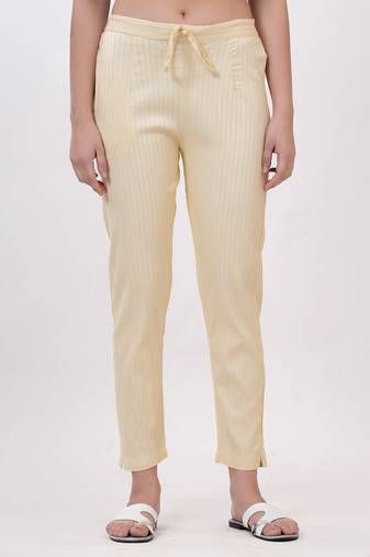 Satrangi women's viscose ribbed lycra cream solid slim fit pant