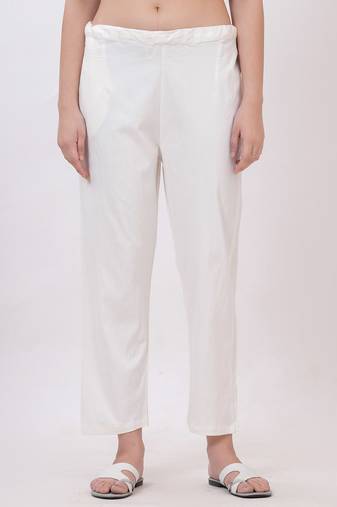 Satrangi women's viscose lycra off-white solid slim fit pant