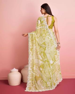 Green Clr Prined saree with work blouse peice 4